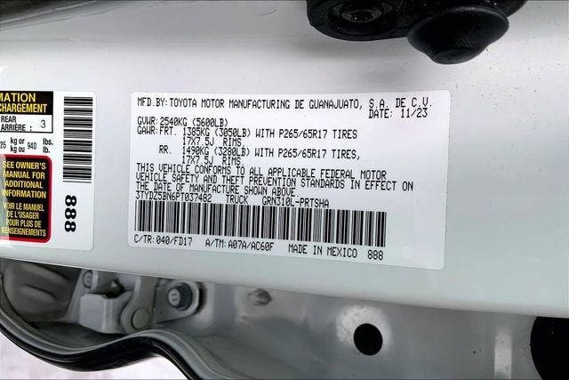 Used 2023 Toyota Tacoma TRD Sport image 33