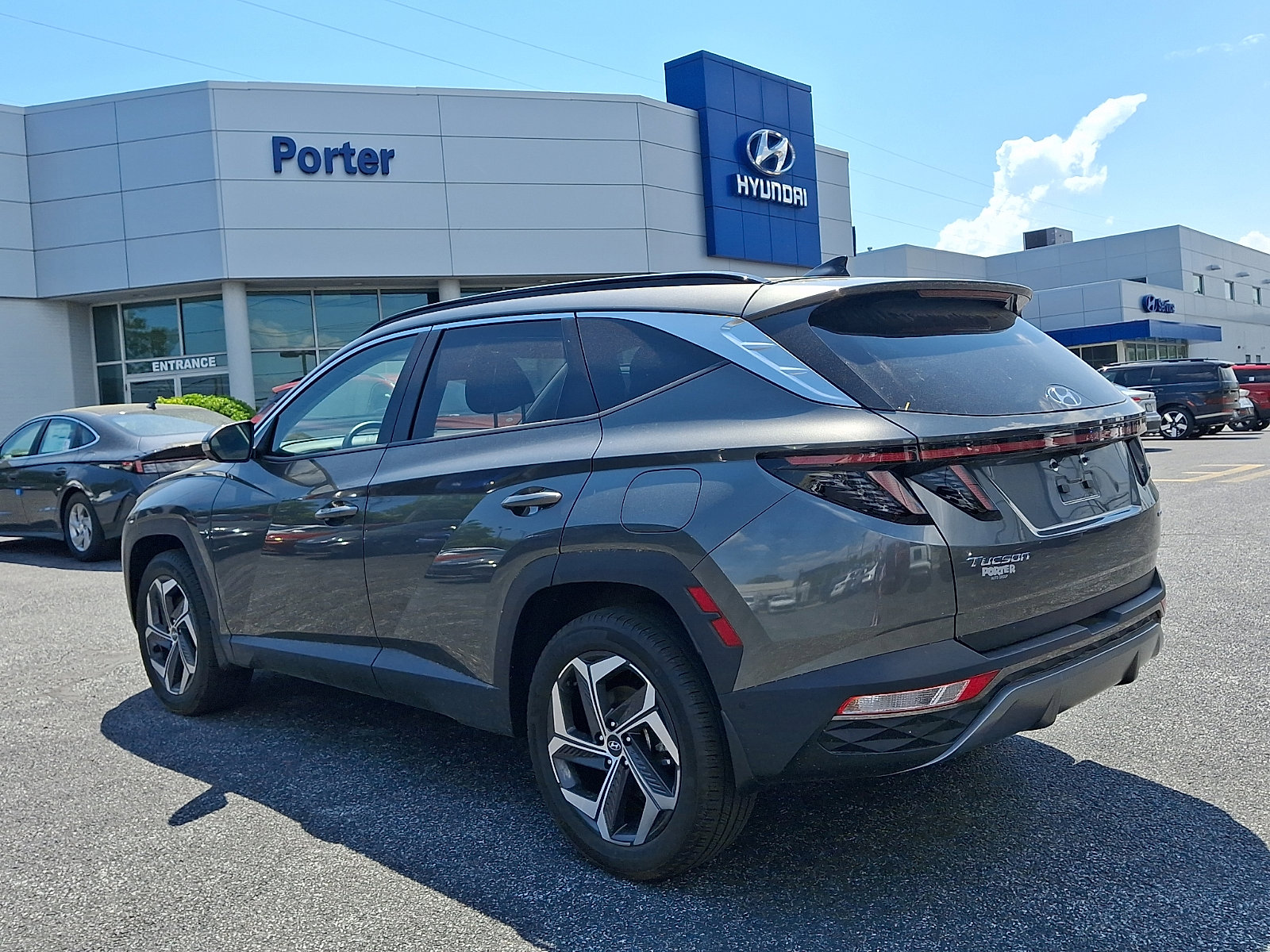 Certified 2023 Hyundai Tucson Limited AWD/4WD image 4