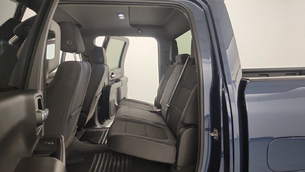 Used 2022 Chevrolet Silverado 2500 Custom w/ Custom Value Package AWD/4WD image 24