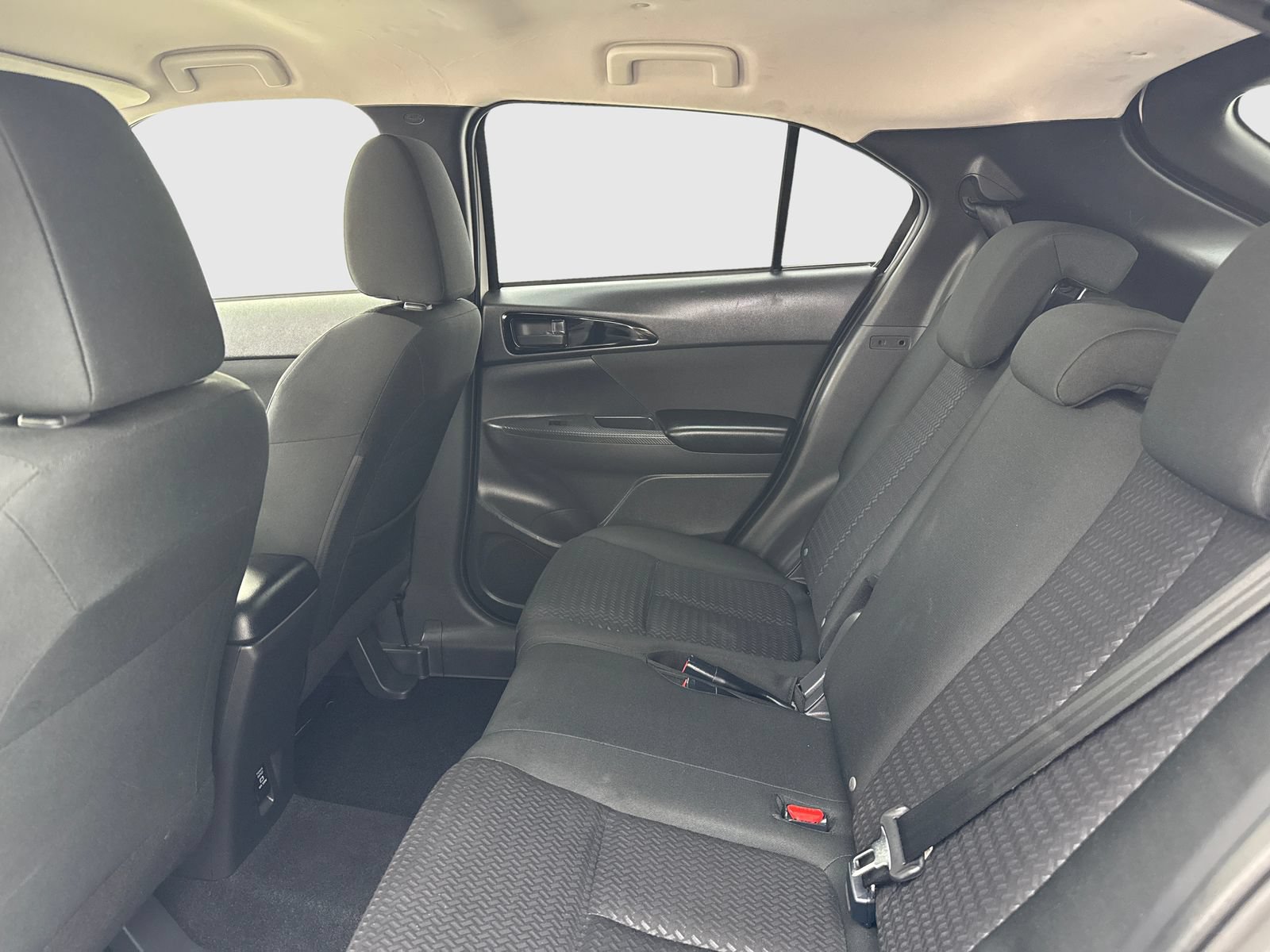 Used 2018 Mitsubishi Eclipse Cross ES FWD image 36