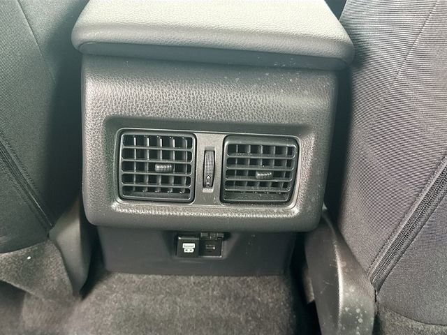 Used 2025 Toyota Camry LE image 23