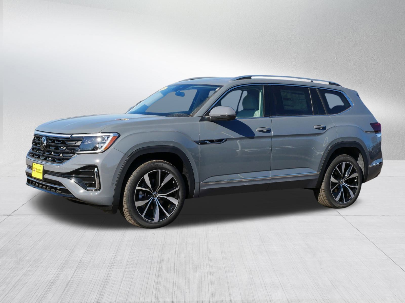 New 2026 Volkswagen Atlas SEL Premium R-Line image 2