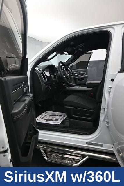 Used 2025 RAM 3500 Big Horn AWD/4WD image 16