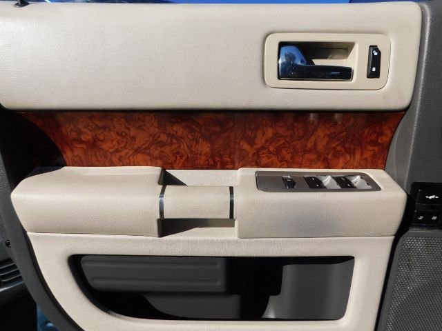 Used 2010 Ford Flex Limited image 10
