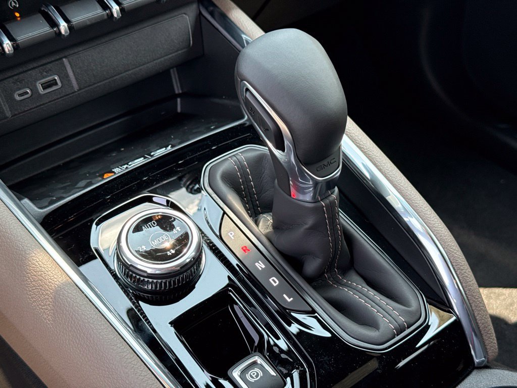 New 2026 GMC Canyon Denali AWD/4WD image 29