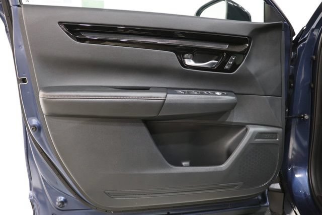Used 2025 Honda CR-V Sport Touring image 17