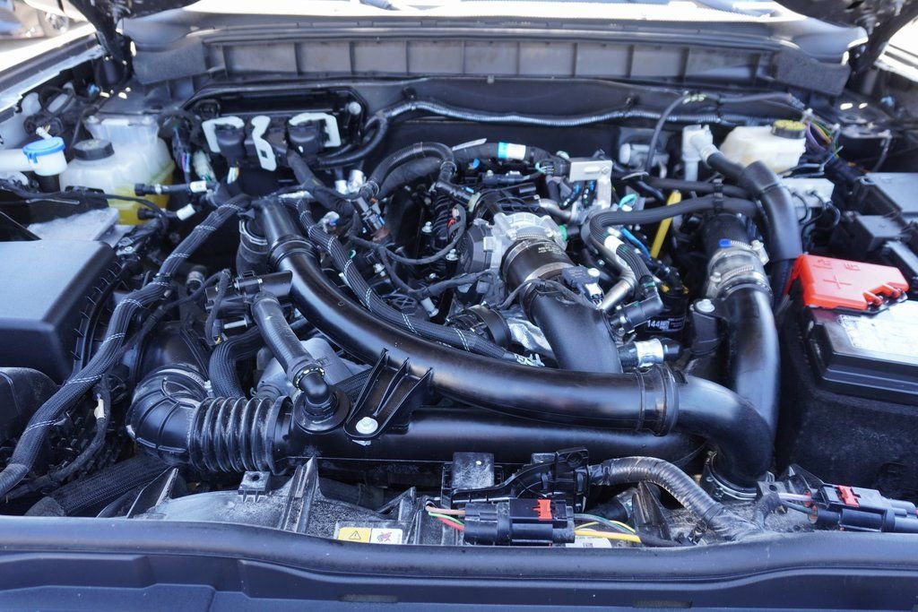 Certified 2025 Ford Bronco Badlands AWD/4WD image 24