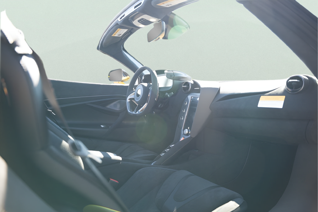 New 2026 McLaren 750S Spider RWD image 56