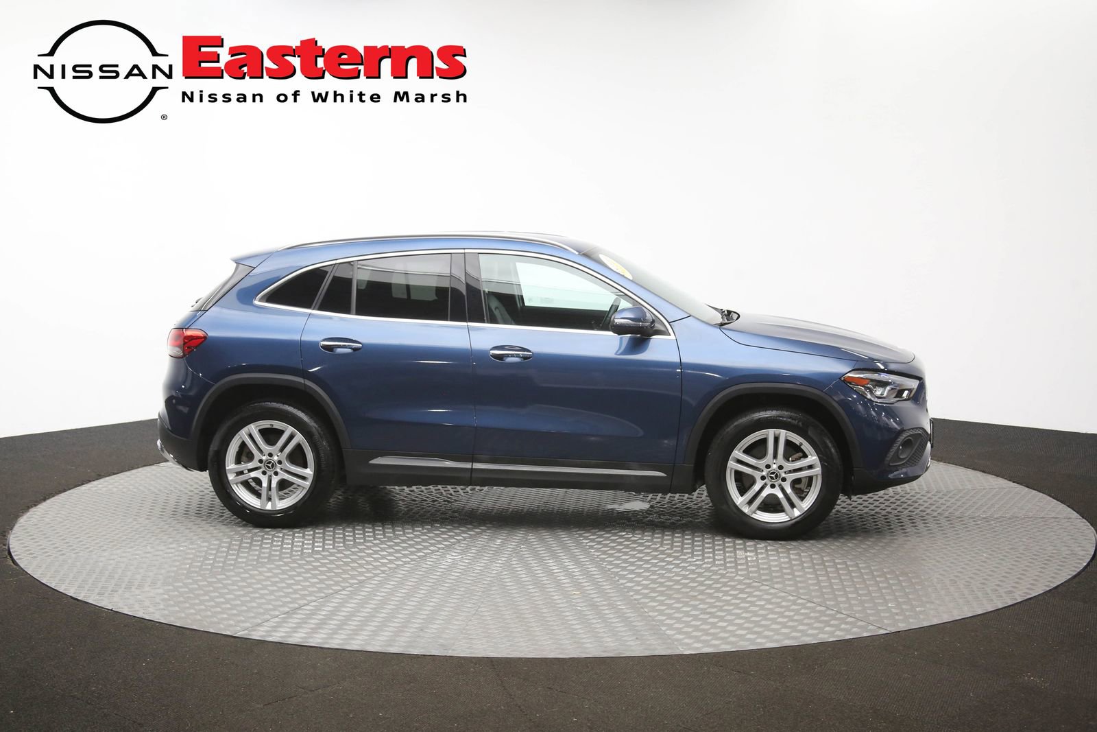 Used 2023 Mercedes-Benz GLA 250 4MATIC w/ Premium Package image 45