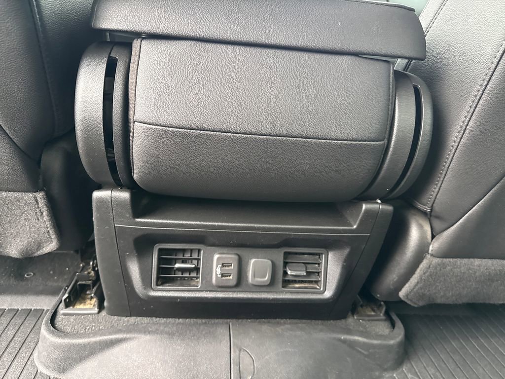 Used 2022 Chevrolet Silverado 2500 LTZ image 33