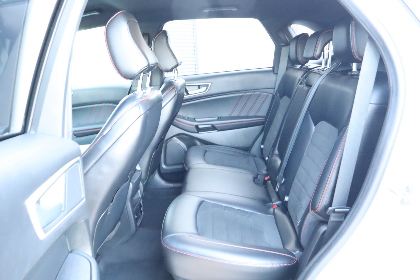 Used 2022 Ford Edge ST-Line AWD/4WD image 36