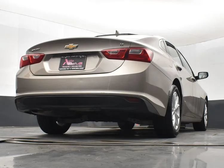 Used 2023 Chevrolet Malibu LT FWD image 13