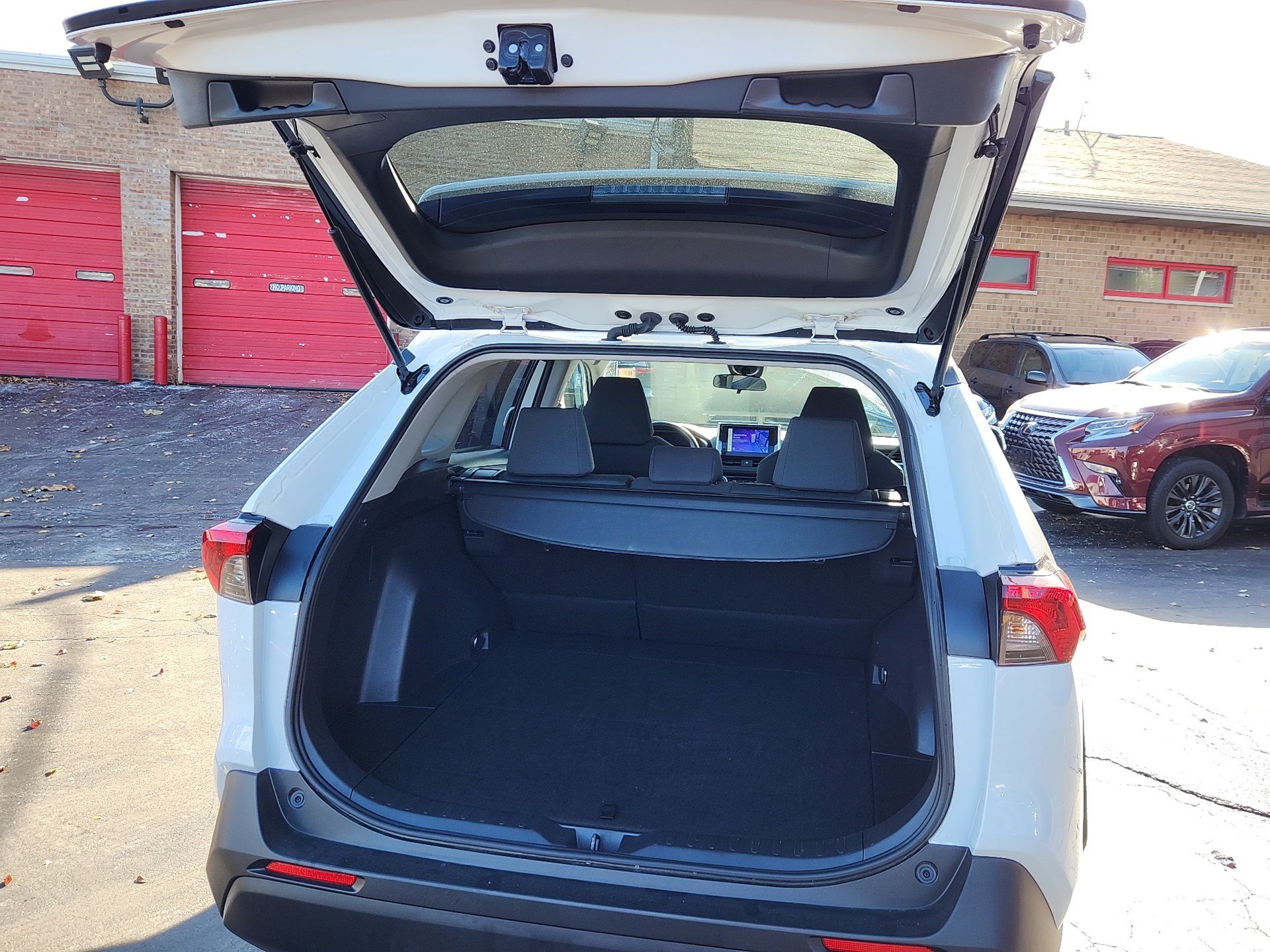 Certified 2025 Toyota RAV4 XLE image 26