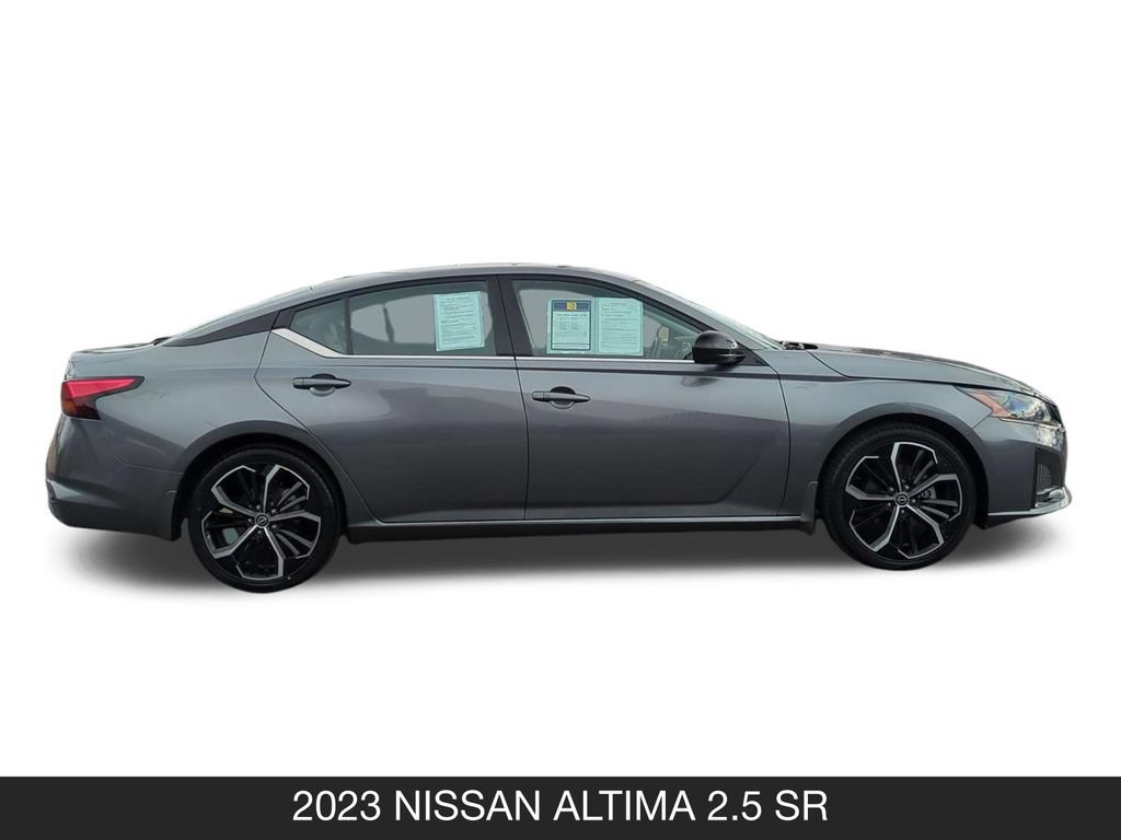 Used 2023 Nissan Altima 2.5 SR FWD image 6
