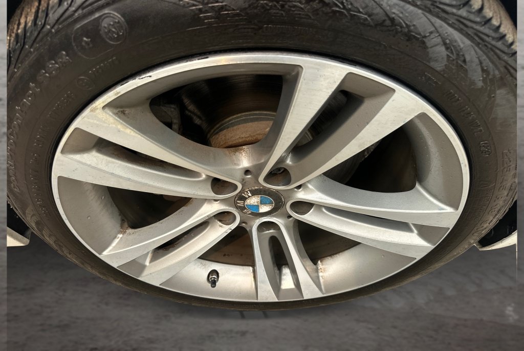 Used 2015 BMW 328i xDrive Sedan AWD/4WD image 17