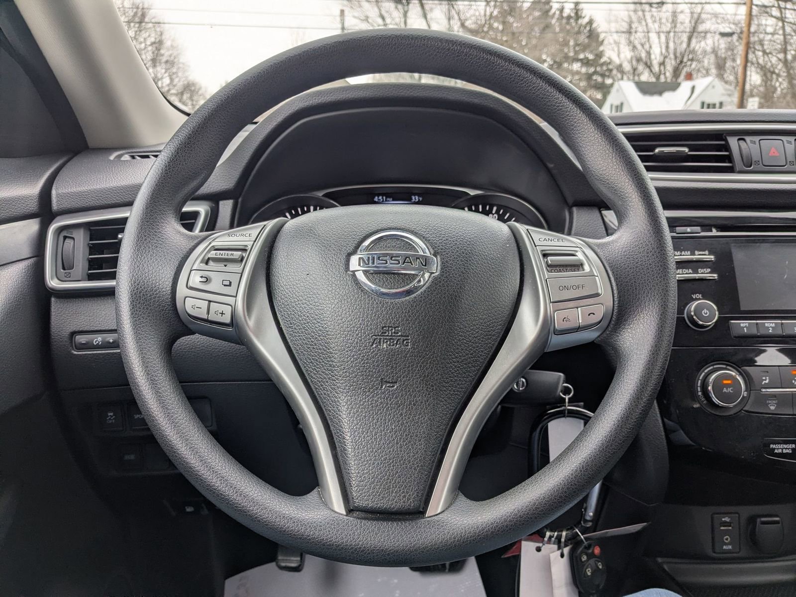 Used 2015 Nissan Rogue S image 14