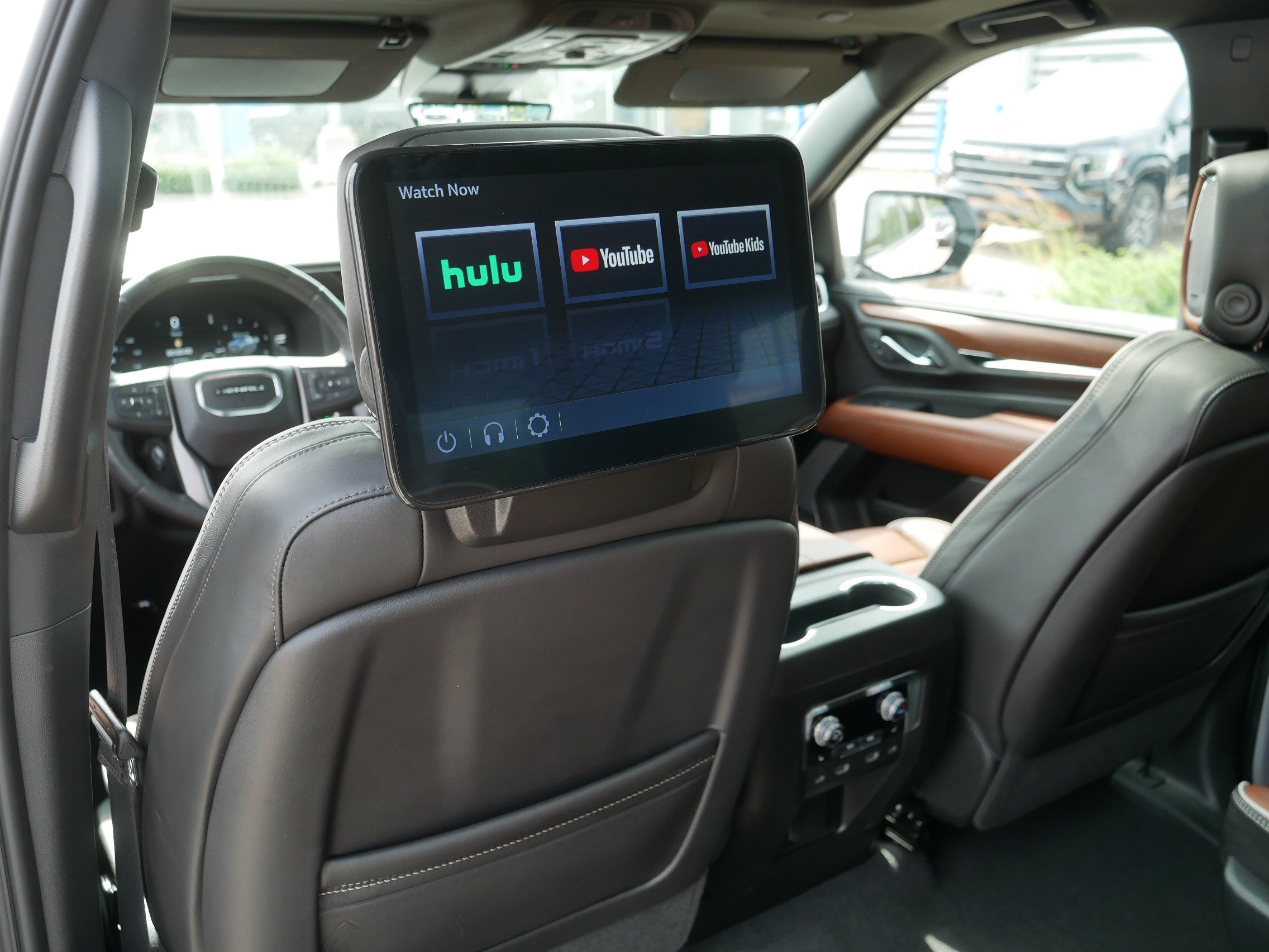 Used 2023 GMC Yukon Denali Ultimate w/ LPO, Floor Liner Package AWD/4WD image 34