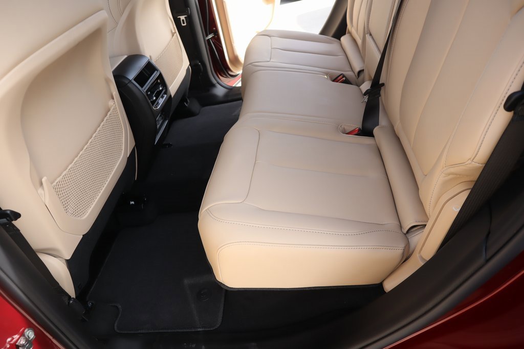 New 2025 Jeep Grand Cherokee Limited image 13