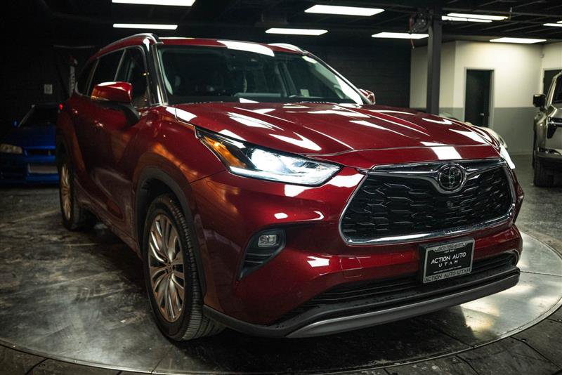 Used 2022 Toyota Highlander Platinum FWD image 5
