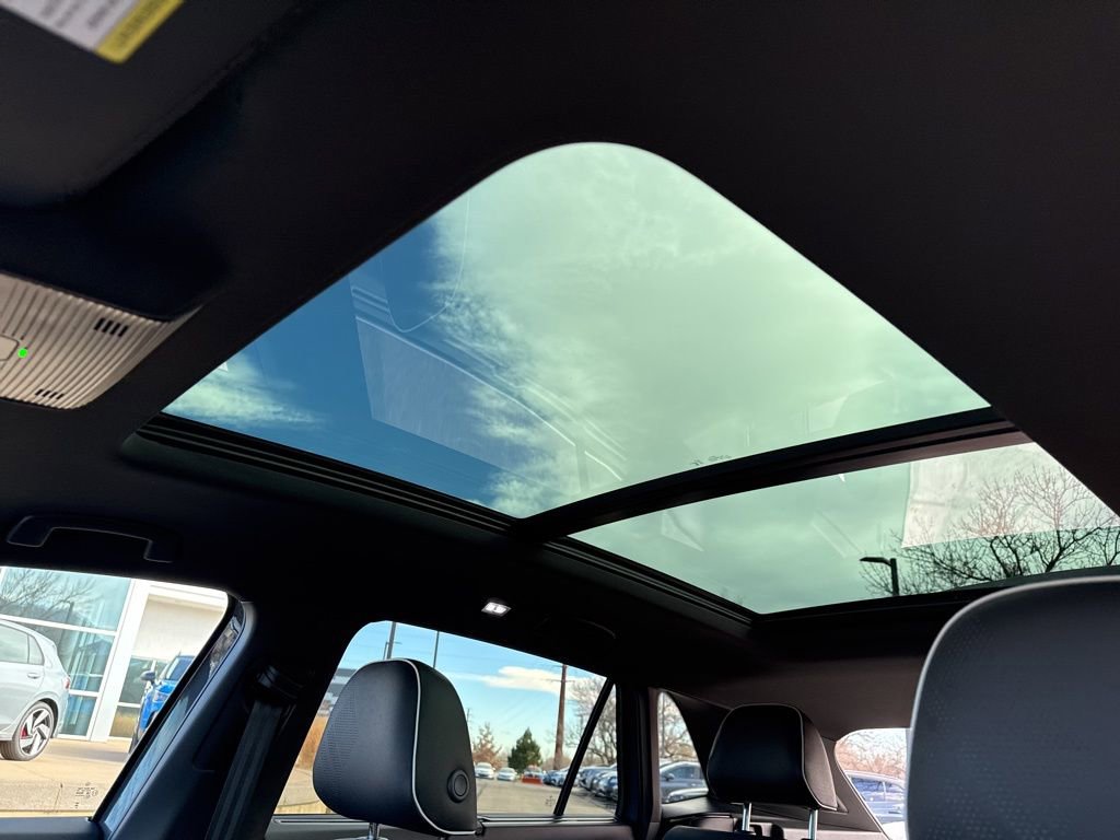 New 2026 Volkswagen Atlas Cross Sport SEL Premium R-Line image 23