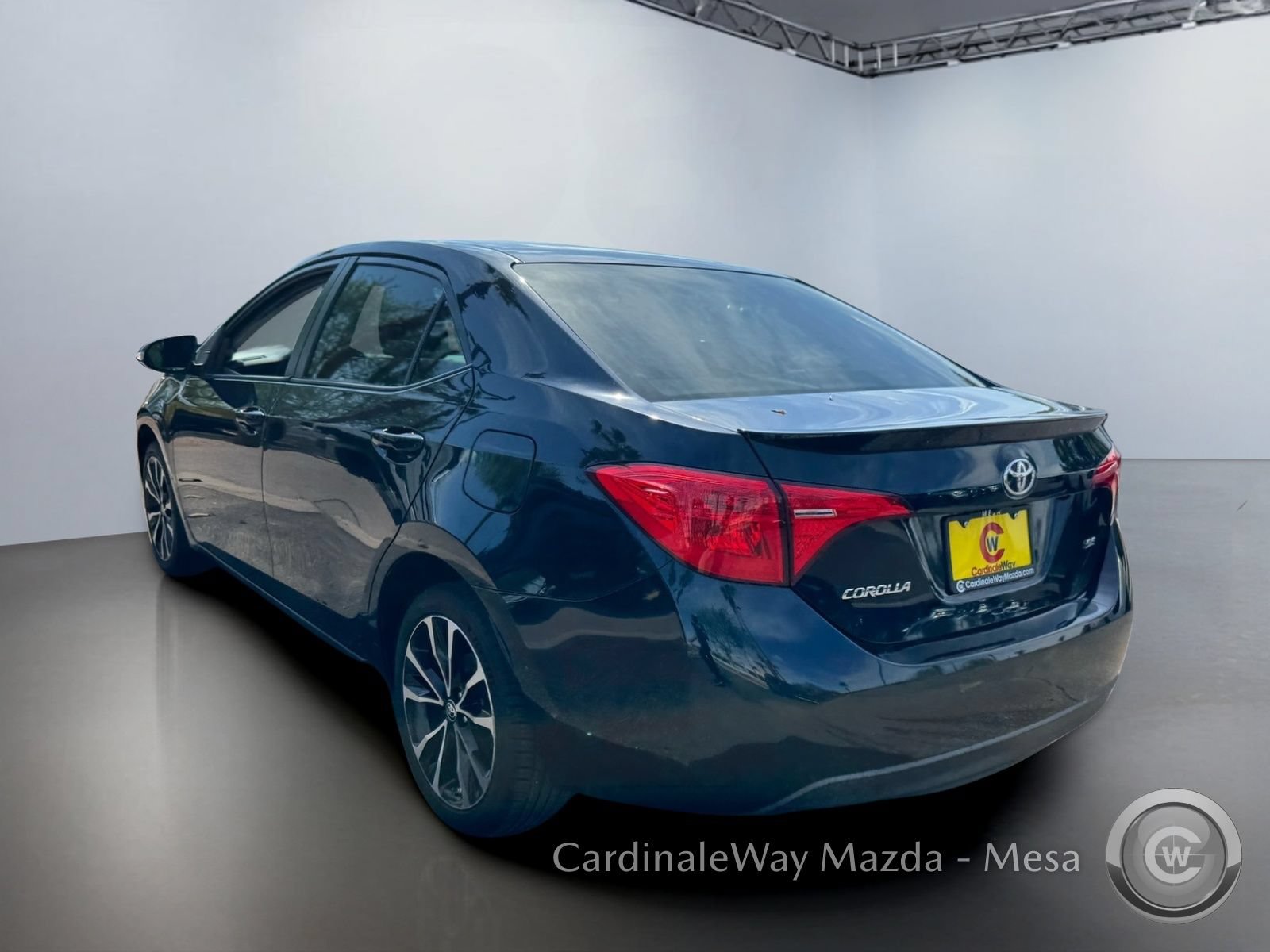 Used 2019 Toyota Corolla SE w/ Carpet Mat Package (TMS) FWD image 6