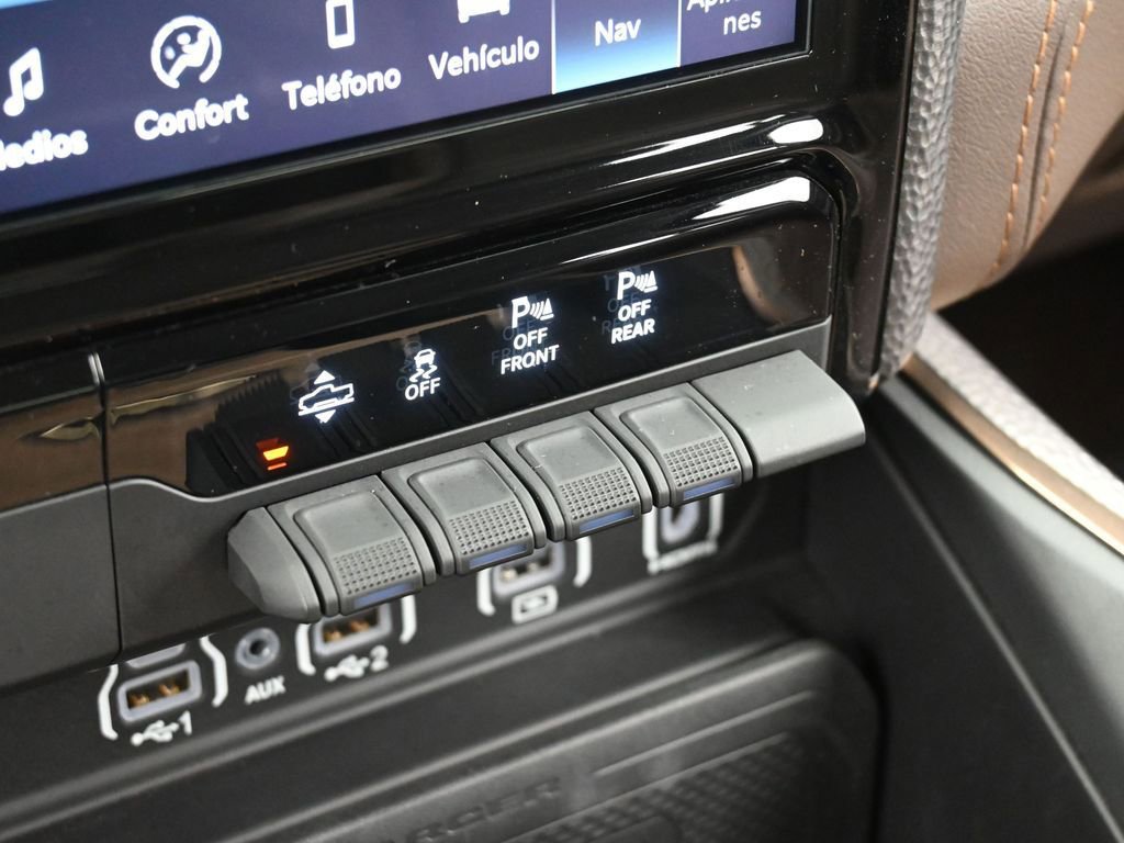 Used 2025 RAM 1500 Limited image 27