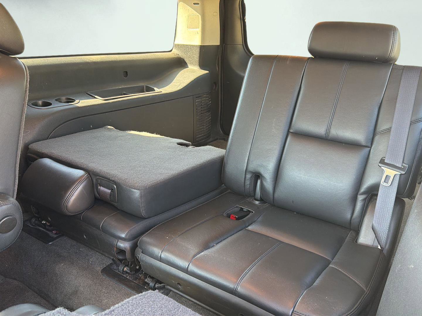 Used 2008 GMC Yukon XL SLT w/ SLT Preferred Equipment Group image 20