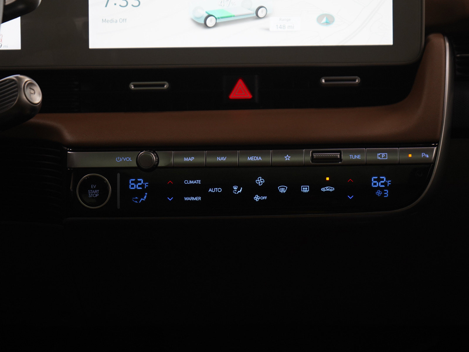 Certified 2024 Hyundai Ioniq 5 Limited AWD/4WD image 16
