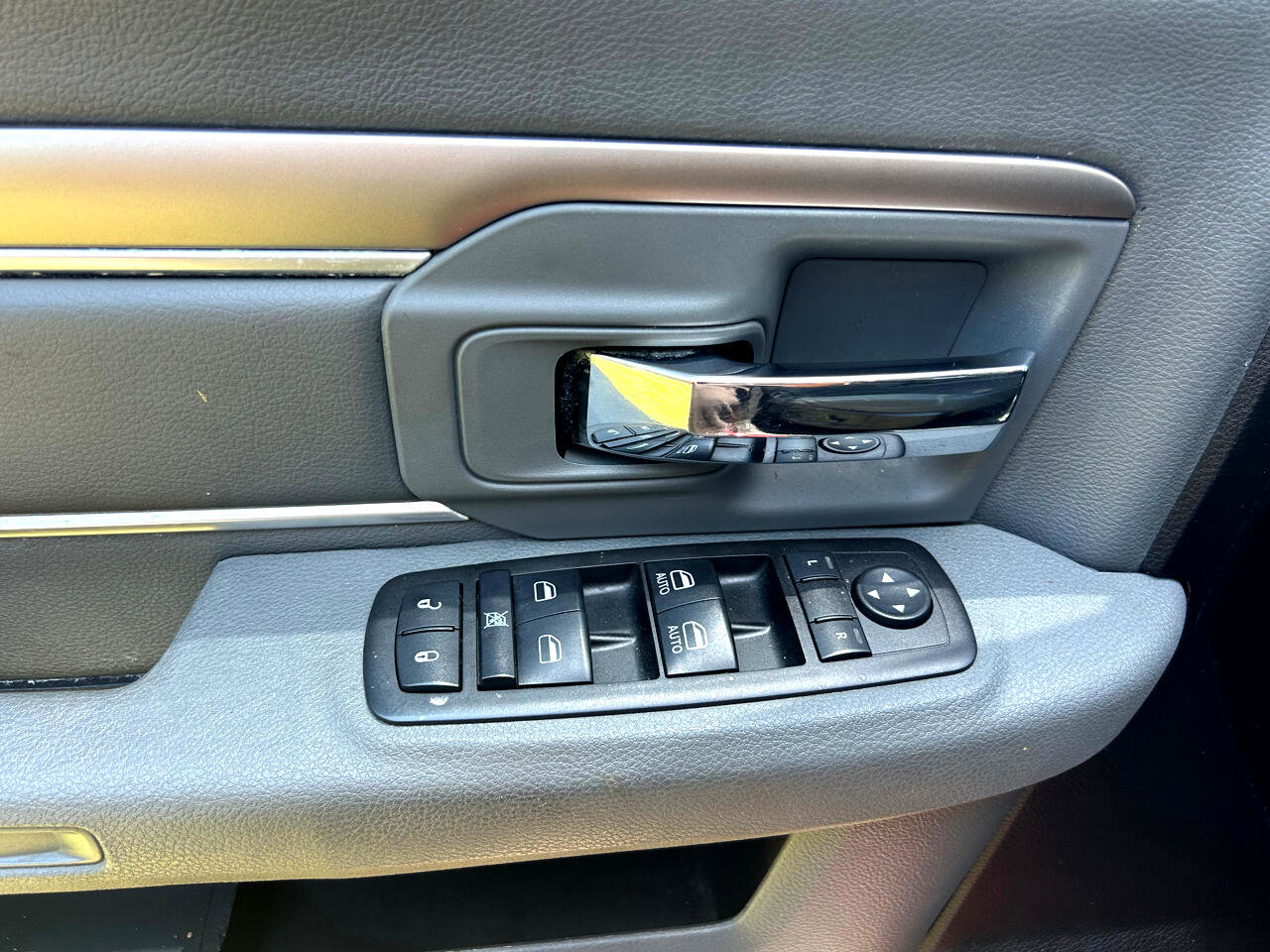 Used 2014 RAM 1500 Big Horn image 13