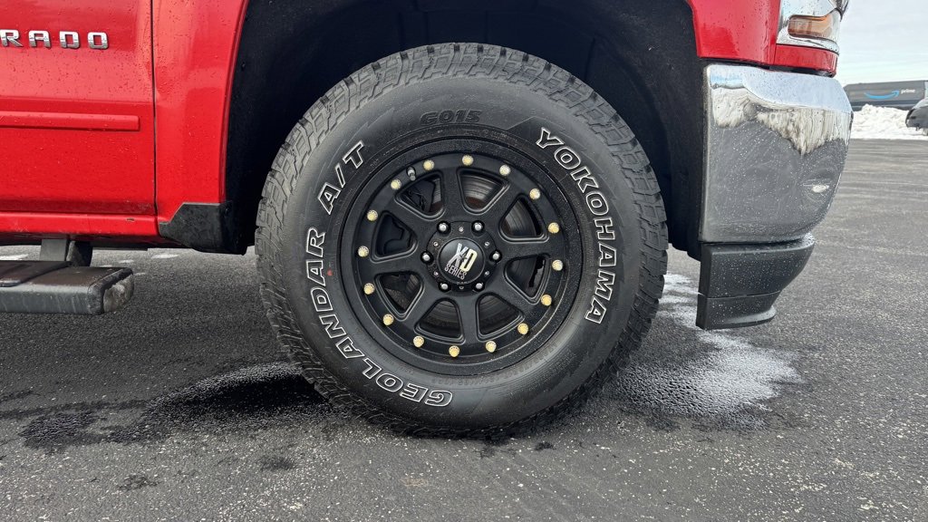 Used 2017 Chevrolet Silverado 1500 LT w/ All Star Edition image 33