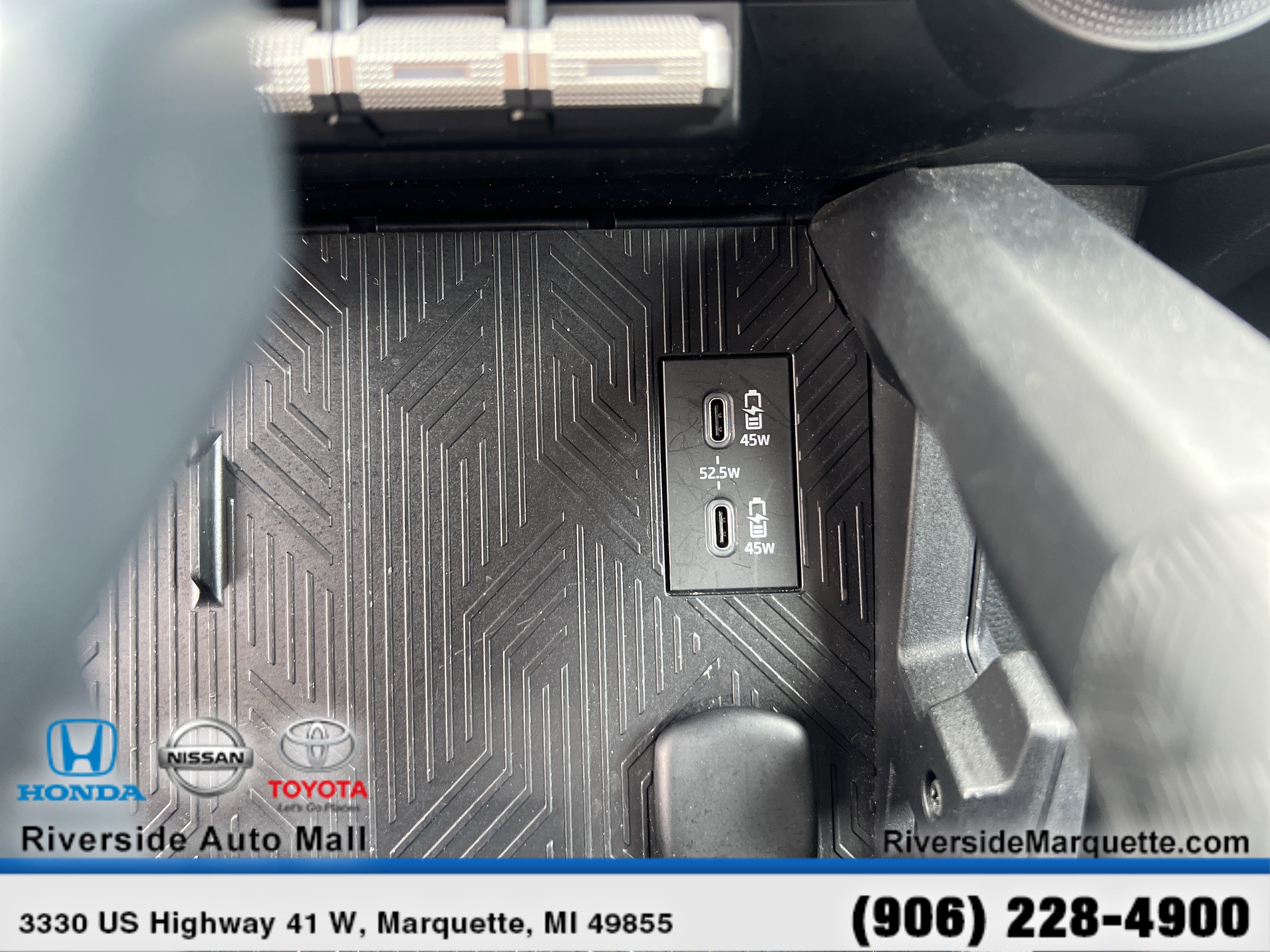 Used 2024 Toyota Tacoma TRD Off-Road image 18