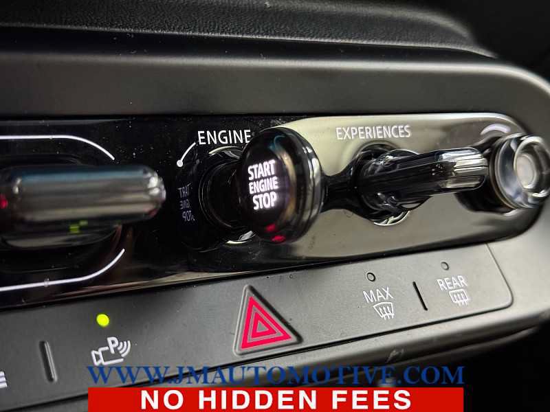Used 2025 MINI Cooper 2-Door Hardtop FWD image 34