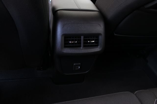 Used 2024 GMC Terrain SLE w/ Driver Convenience Package FWD image 24