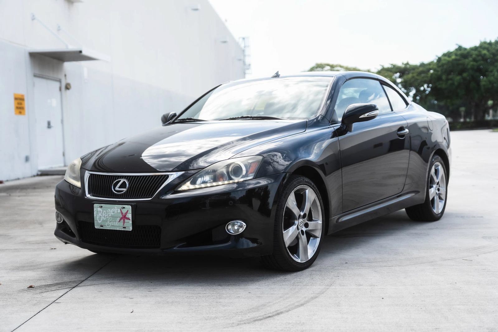 Used 2011 Lexus IS 250C w/ Luxury Pkg RWD video 2