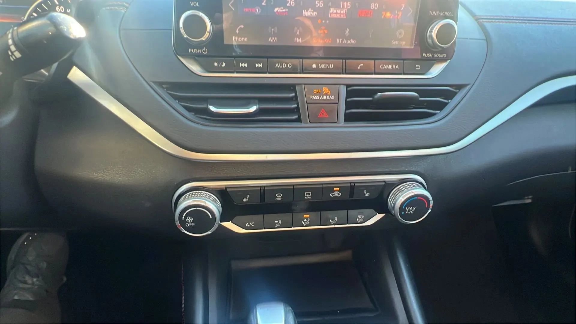 Used 2020 Nissan Altima 2.5 SR w/ Premium Package image 16