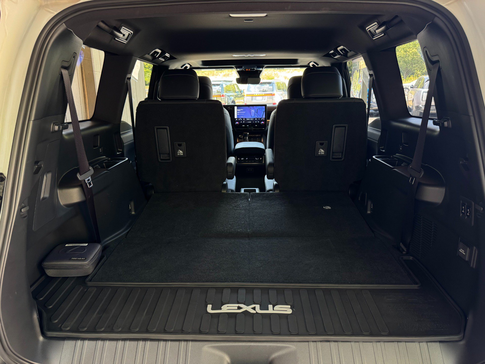 Used 2025 Lexus GX 550 w/ Cold Area Package AWD/4WD image 48