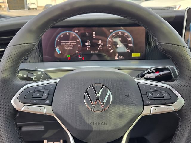 New 2026 Volkswagen Tiguan SE R-Line FWD image 24