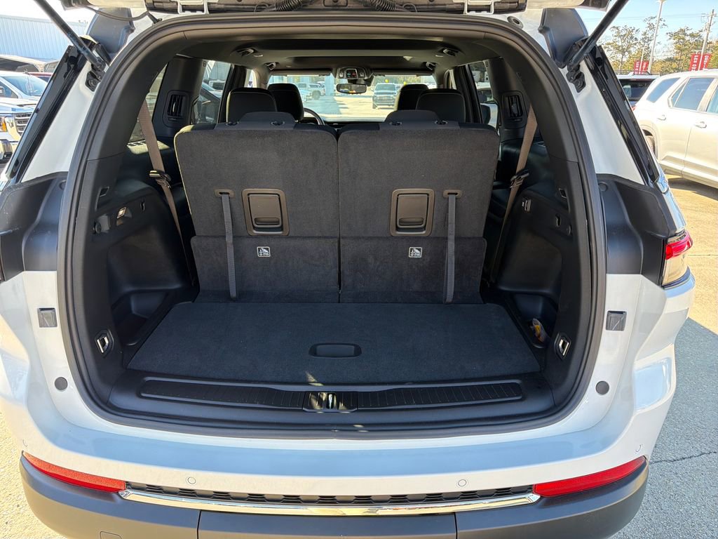 Used 2024 Jeep Grand Cherokee L Laredo w/ Trailer Tow Package image 27