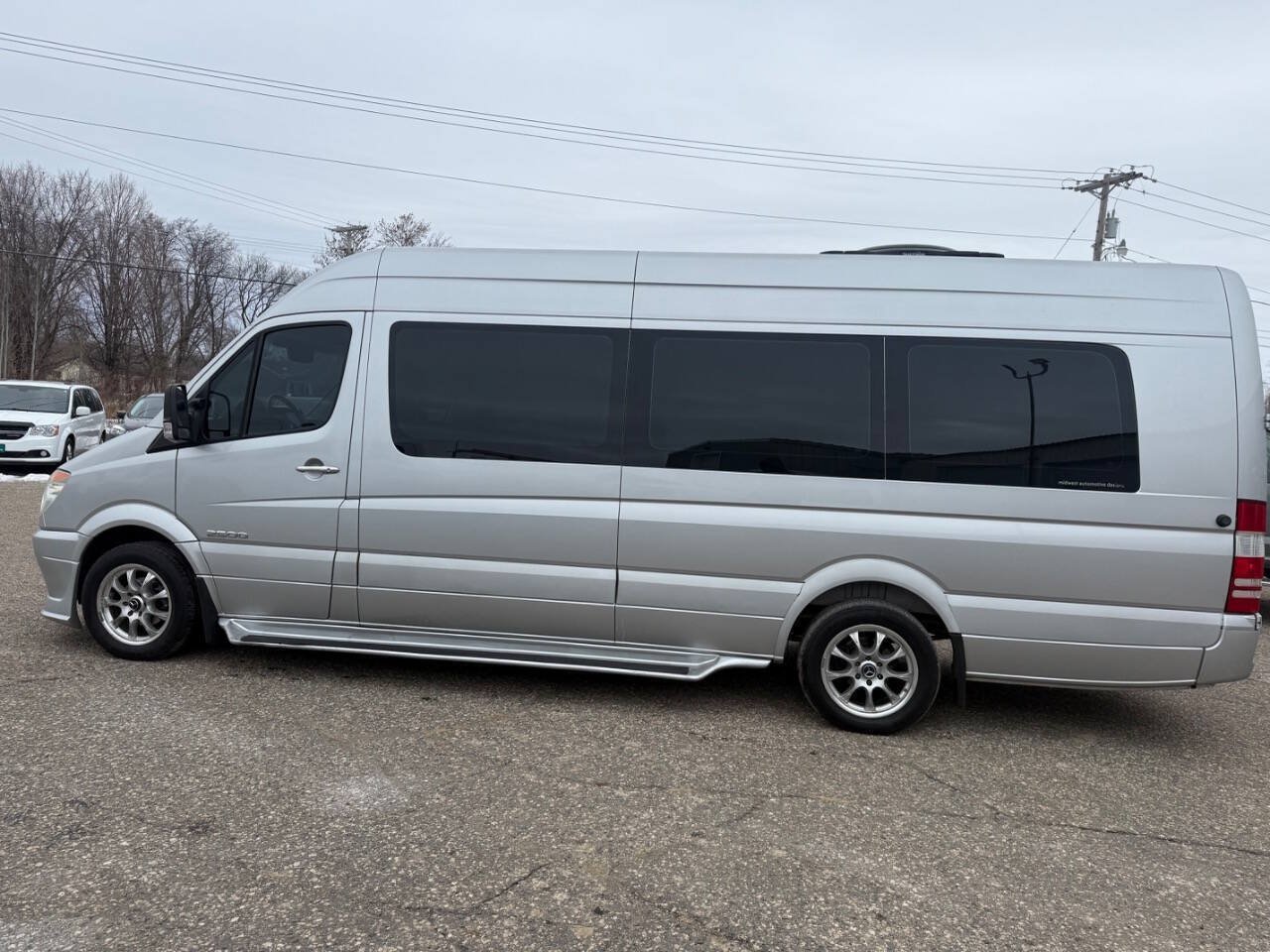 Used 2009 Dodge Sprinter 2500 RWD image 9