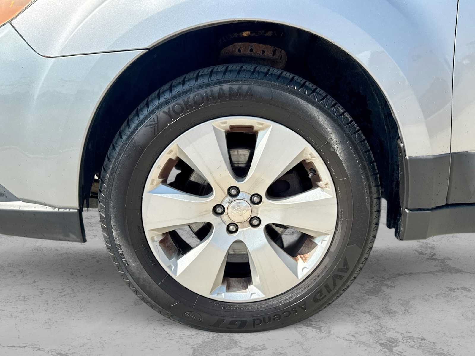 Used 2010 Subaru Outback 2.5i Premium AWD/4WD image 13