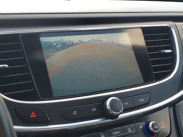 Used 2017 Buick LaCrosse Essence FWD image 17