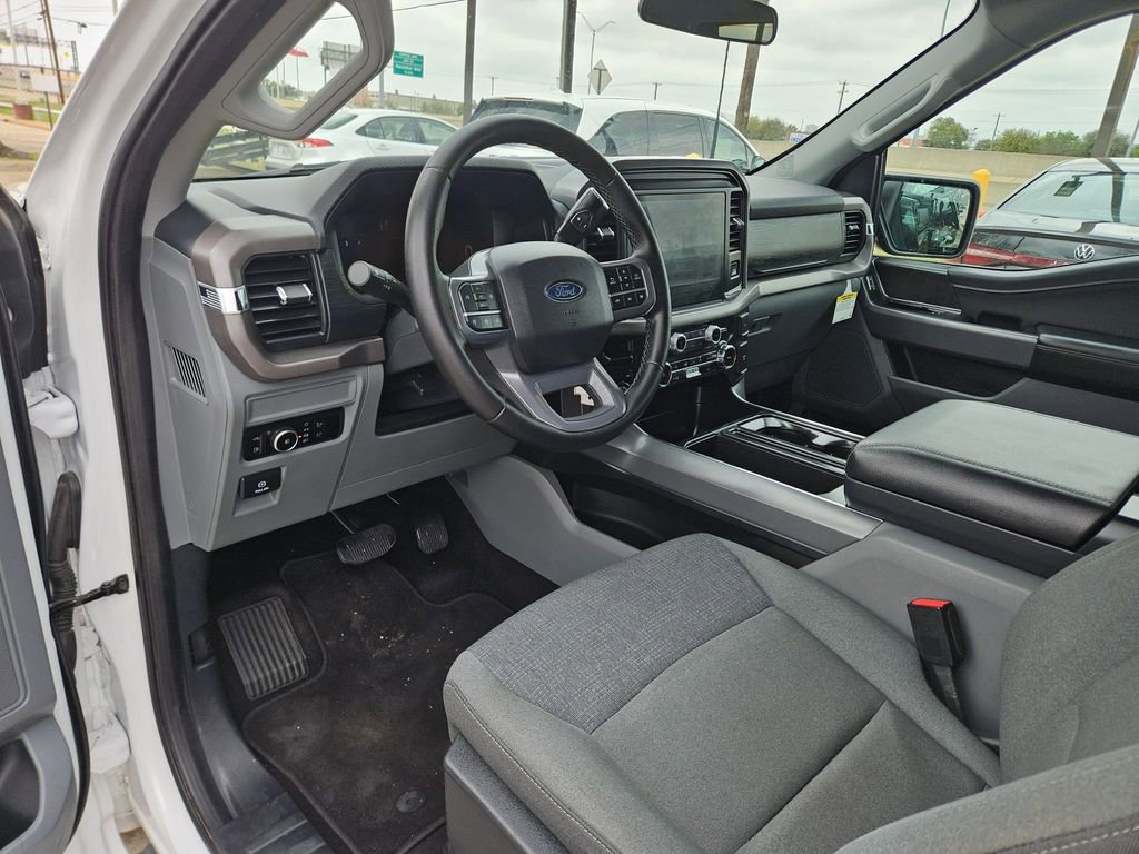 Used 2025 Ford F150 XLT w/ Equipment Group 301A Standard image 13