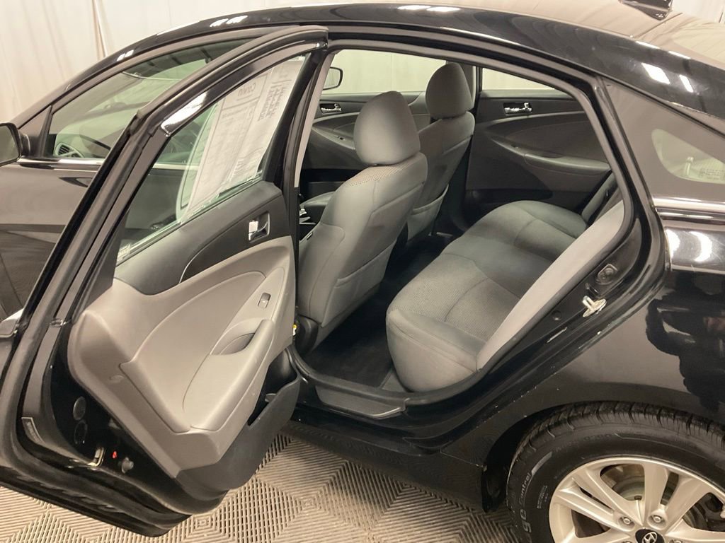Used 2012 Hyundai Sonata GLS w/ Popular Equipment Pkg image 19