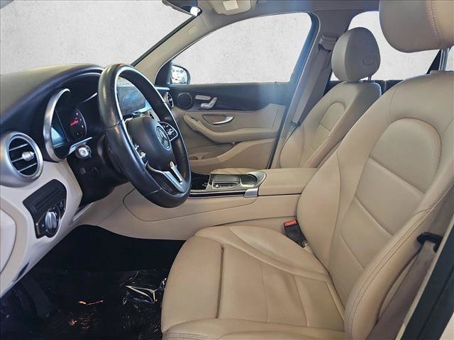 Used 2020 Mercedes-Benz GLC 300 image 17