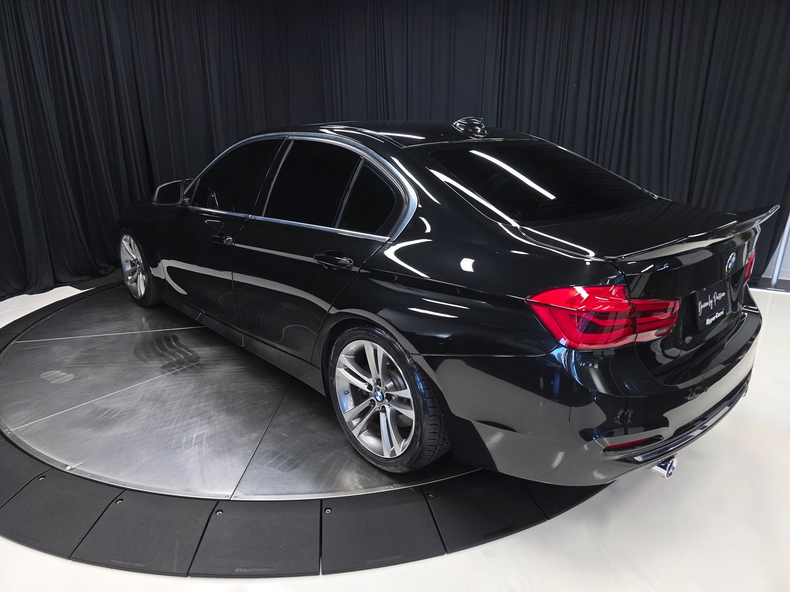 Used 2018 BMW 340i Sedan RWD image 11