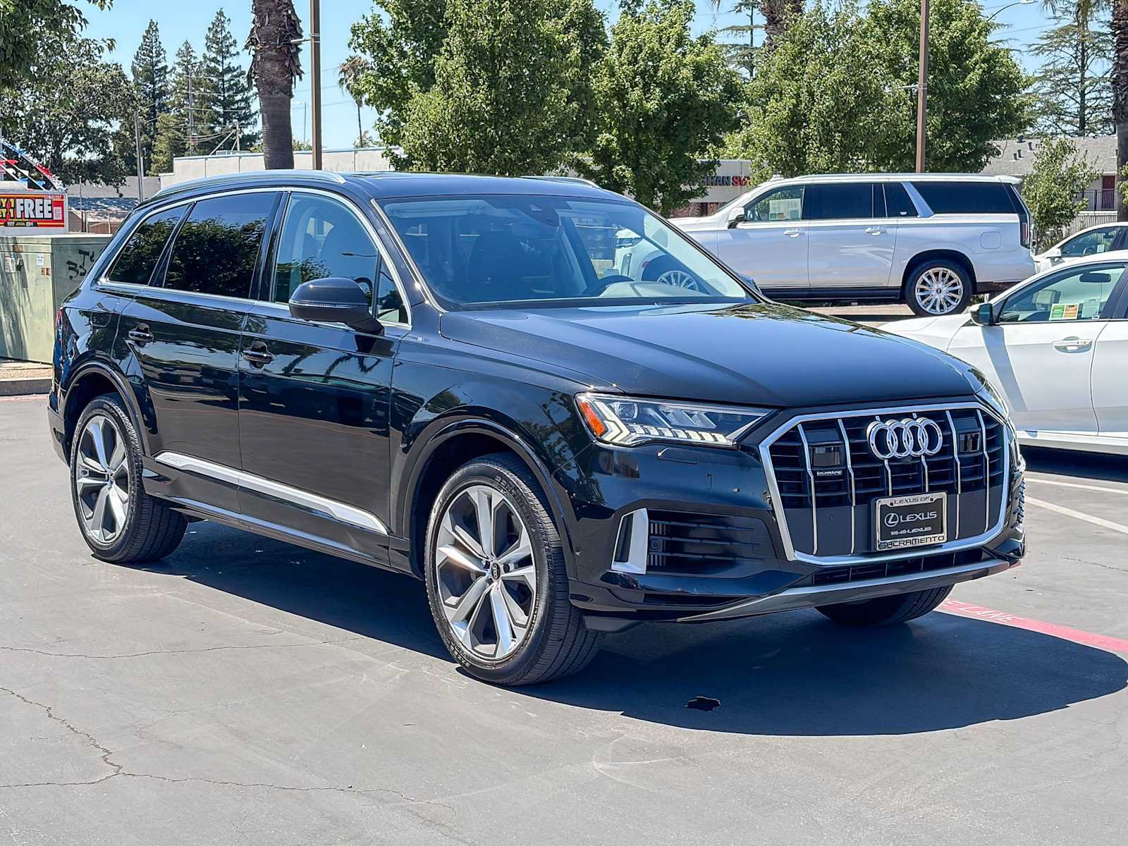 Used 2023 Audi Q7 3.0T Premium Plus w/ Premium Plus Package AWD/4WD image 5
