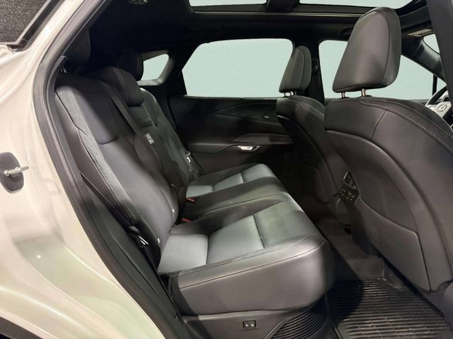 Used 2025 Lexus RX 350 w/ Convenience Package image 31