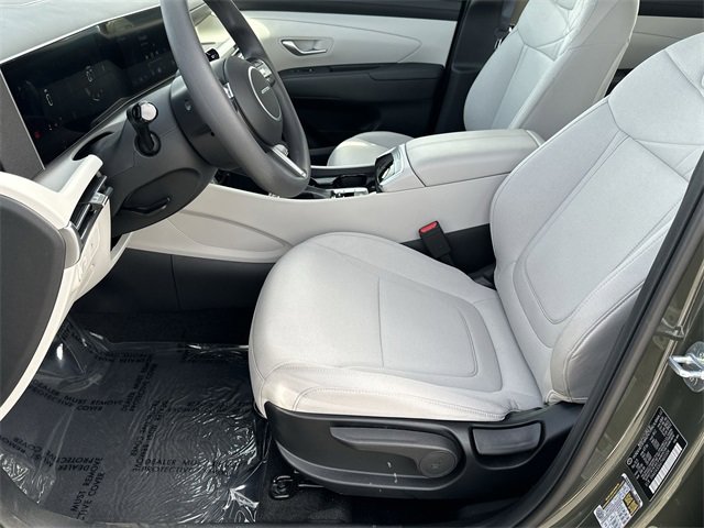 Certified 2026 Hyundai Tucson SE image 25