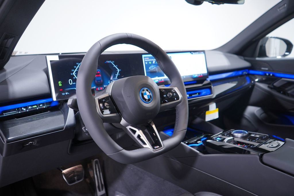 New 2026 BMW i5 eDrive40 w/ M Sport Package image 6
