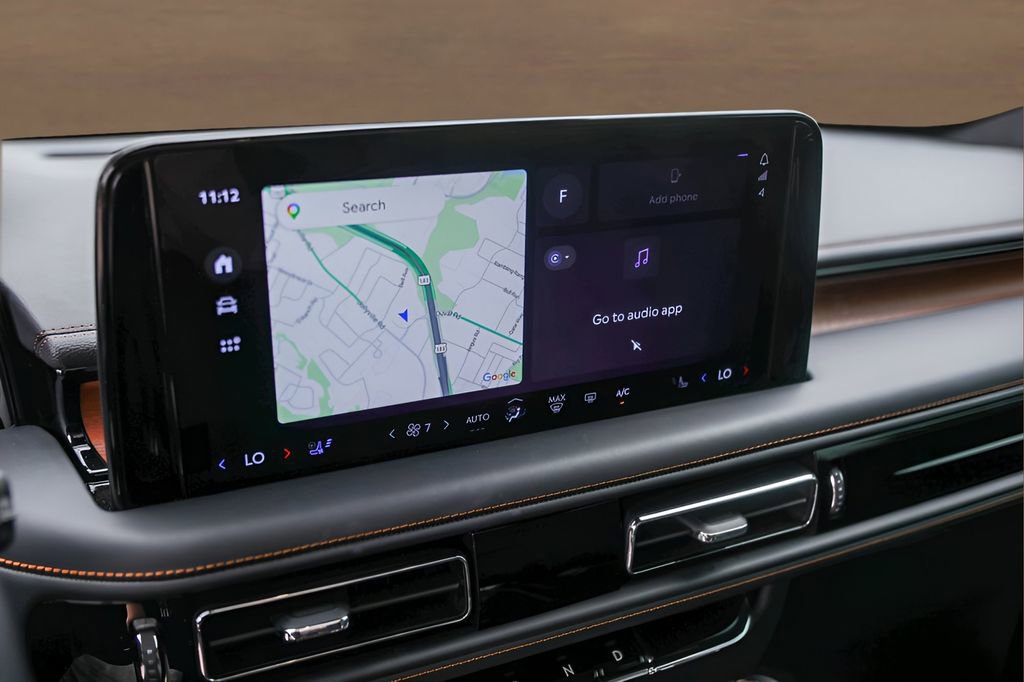 Used 2025 Lincoln Aviator Black Label image 16